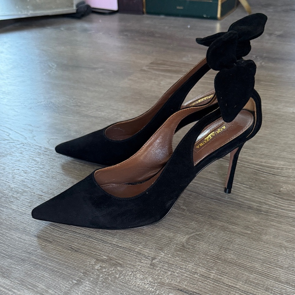 Aquazzura Deneuve Black 105 Suede Heels with Bow Detail - ASO Meghan Markle